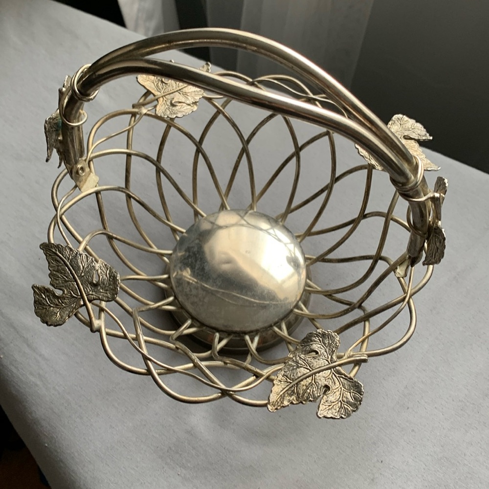 Vintage Godinger Silver Plated Basket with Handle